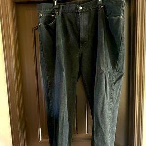 Men’s Black LEVI 550.   Size 46x32